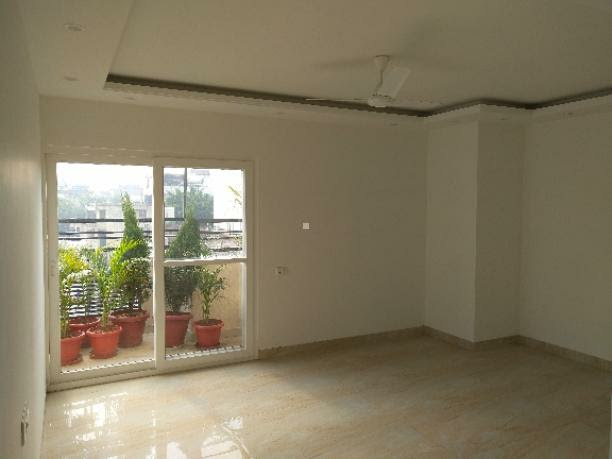 Builder Floor Available for Rent in Maharani Bagh